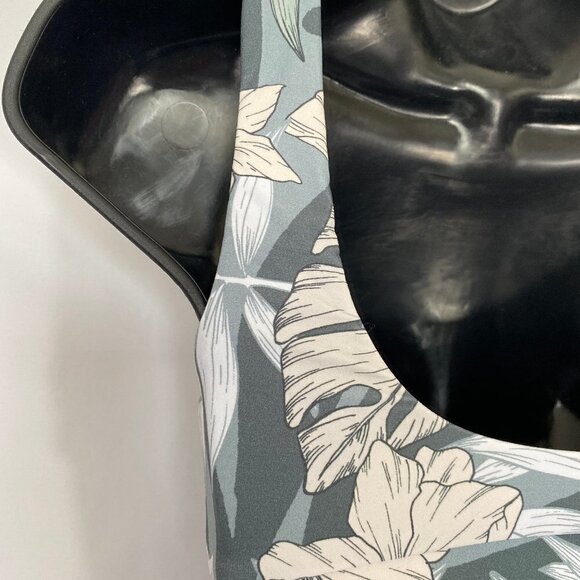 Sexy 2pc Bathing Suit - Picture 8 of 13